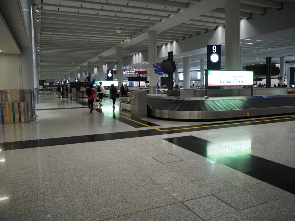 ツーリストSIMを香港国際空港で買うときはセブンイレブンが一番簡単!